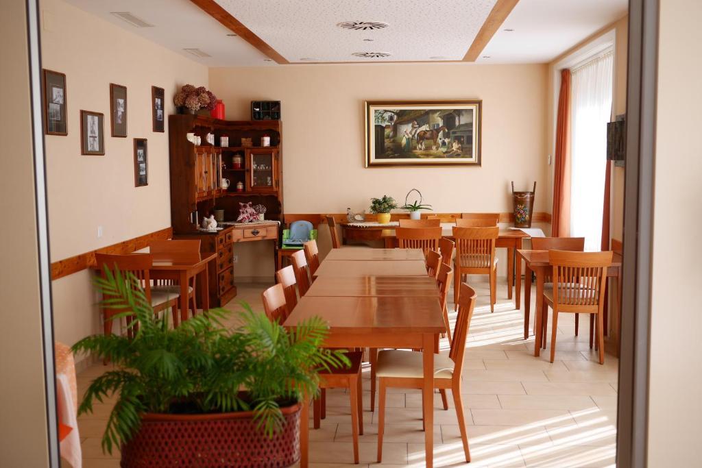 Auberge Aux Deux Sapins Montricher Exteriör bild